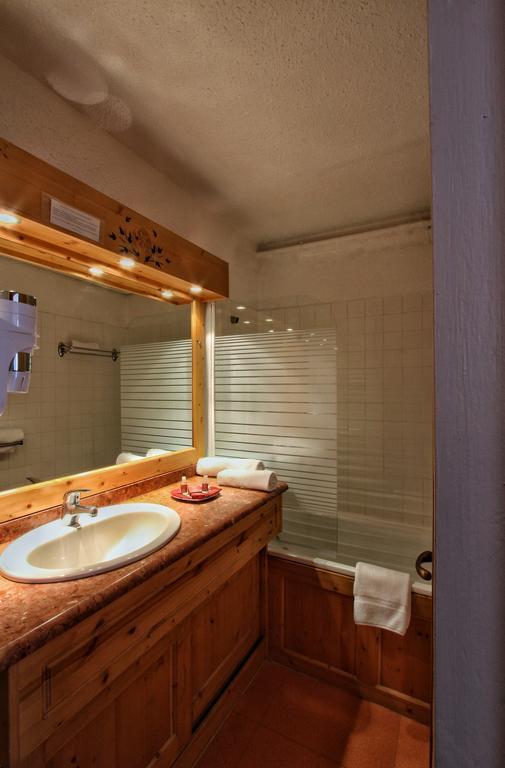 Hotel Le Pelvoux サン・マルタン・ド・ベルヴィル エクステリア 写真